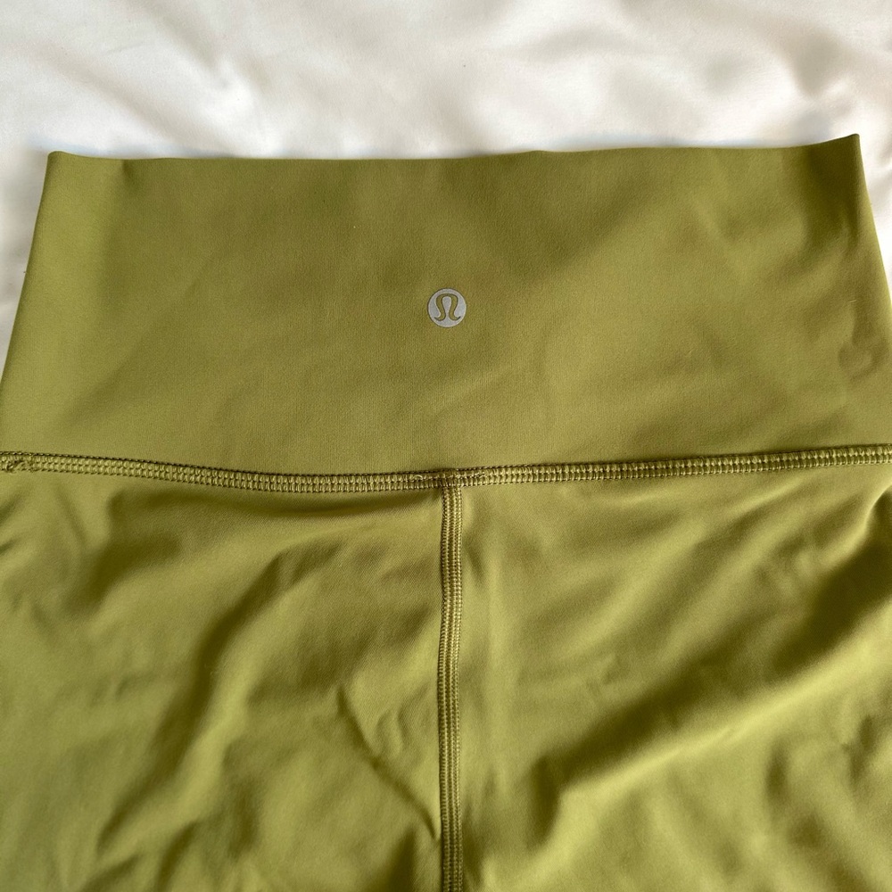 Lululemon Wunder Under leggings 25 inch